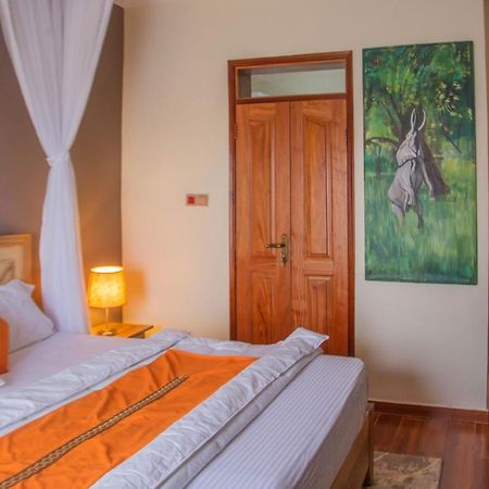 Savannah Suites Lubowa Eksteriør bilde